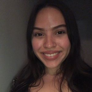 Meet your Posher, Aleya